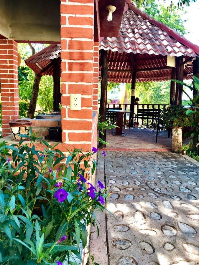 Hotel Y Restaurante Villas Del Sol Jalpan Exteriér fotografie